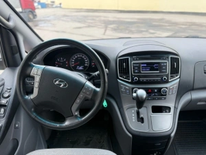 Hyundai H-1 (Grand Starex)