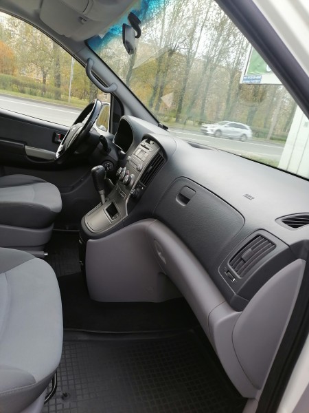 Hyundai H-1 (Grand Starex)