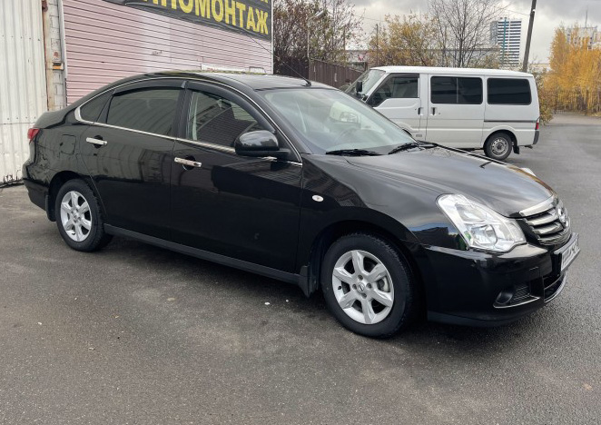 Nissan Almera