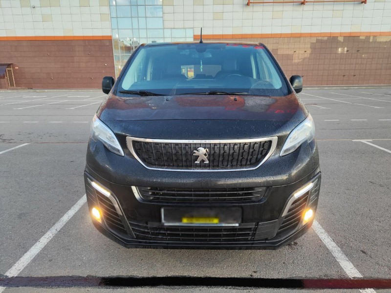 Peugeot Traveller