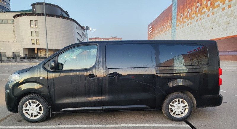 Peugeot Traveller