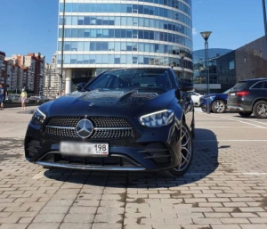 Mercedes E