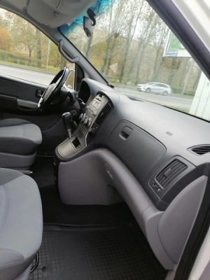 Hyundai H-1 (Grand Starex)