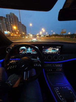 Mercedes E