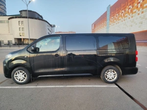 Peugeot Traveller