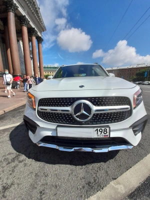 Mercedes GLB